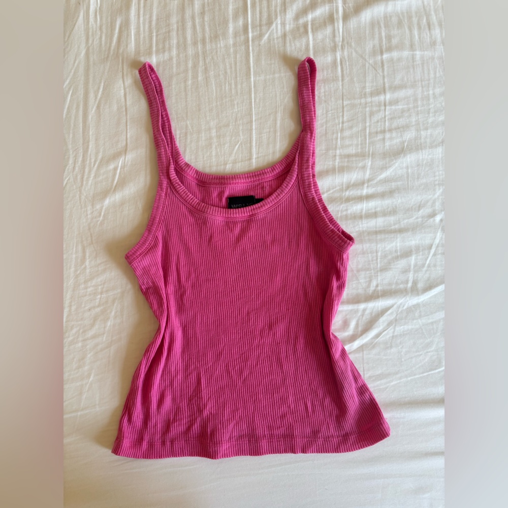 WSLY Vibrant Pink Ribbed Tank Top